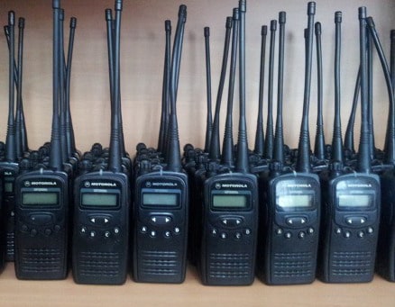 Bộ đàm cầm tay Motorola gp 2000s giá rẻ, đảm bảo chất lượng tại Địa Long