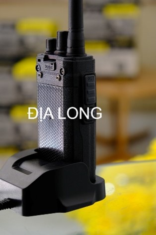 Hình dáng mặt trước và sau của máy bộ đàm Motorola GP 3699 plus