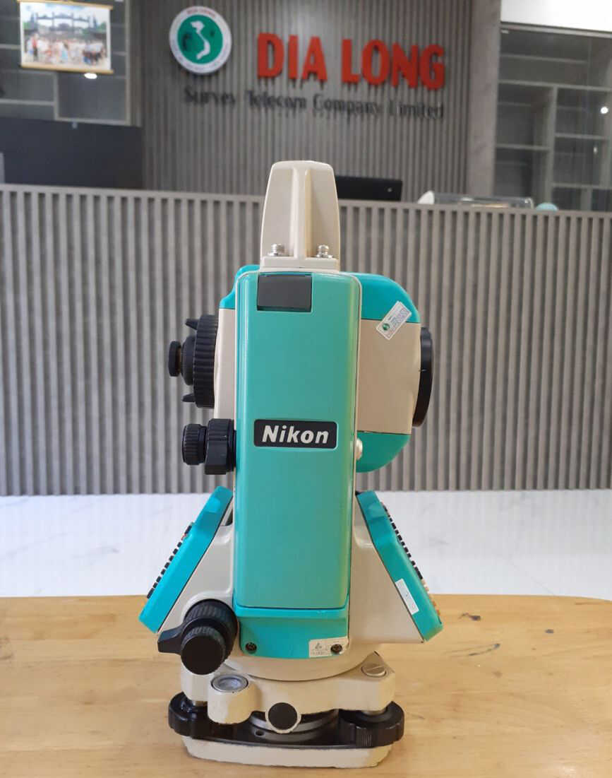 máy toàn đạc điện tử nikon dtm 322