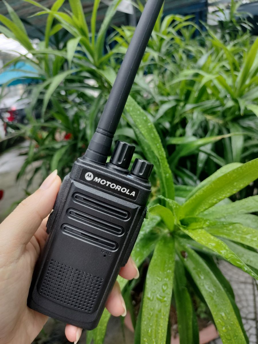 phân phối máy bộ đàm