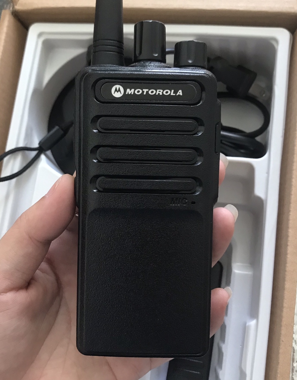 Máy bộ đàm cầm tay Motorola CP 9800